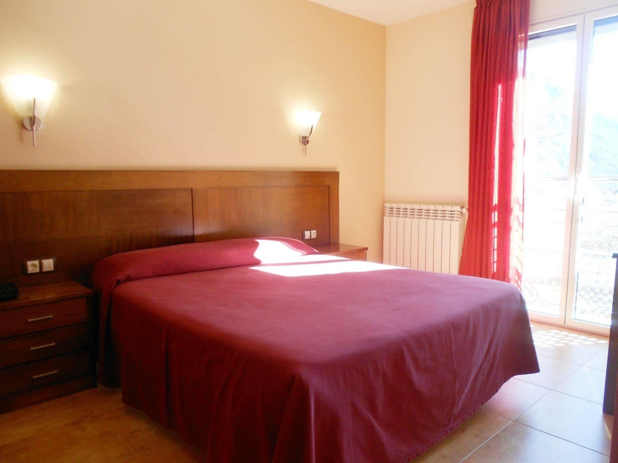 ApartHotel RIALB El Serrat Esterno foto